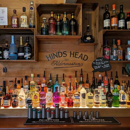 Hinds Head Hotel Aldermaston Exterior photo