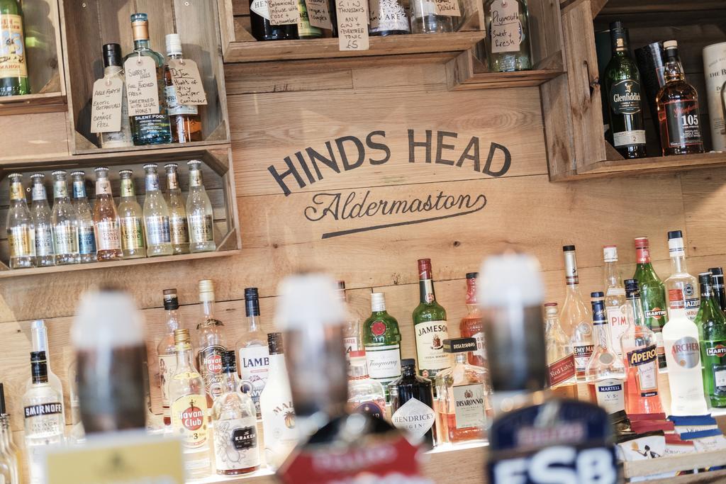 Hinds Head Hotel Aldermaston Exterior photo